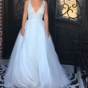White prom dress size 0